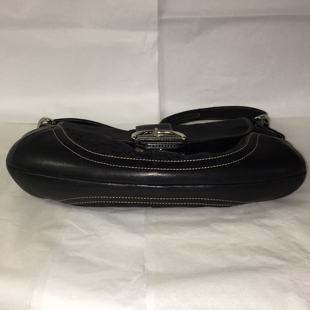 AUTHENTIC COACH PURSE - Picture 6 of 8